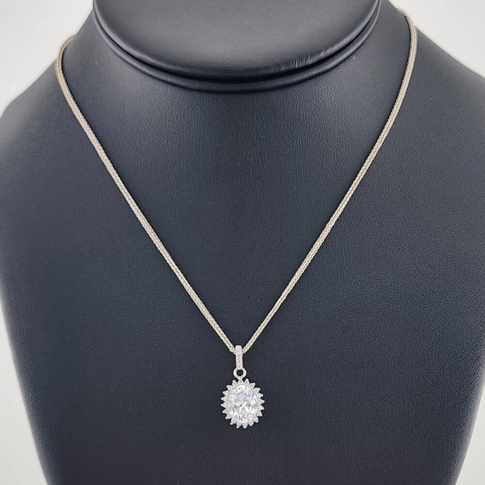 Sterling Silver 925 Clear Pendant Necklace – Soft & Stylish Jewelry